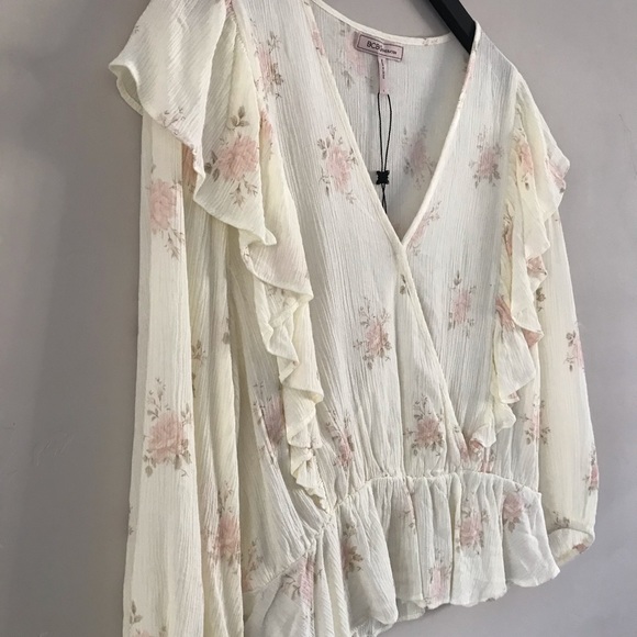NWT BCBGeneration | Cream Floral Peplum Hem Blouse | Large - Picture 6 of 11